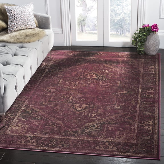 SAFAVIEH Vintage Adrian Traditional Area Rug, Raspberry, 5'3" x 7'6"