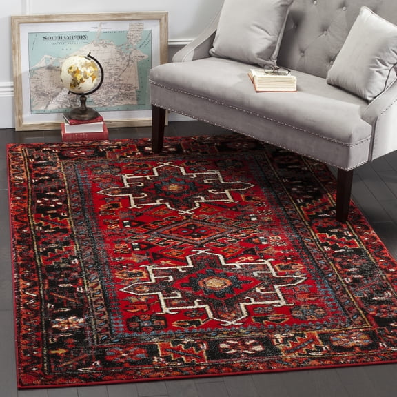 Safavieh Vintage Hamadan Dania Oriental Area Rug, Red/Multi, 3' x 3' Square