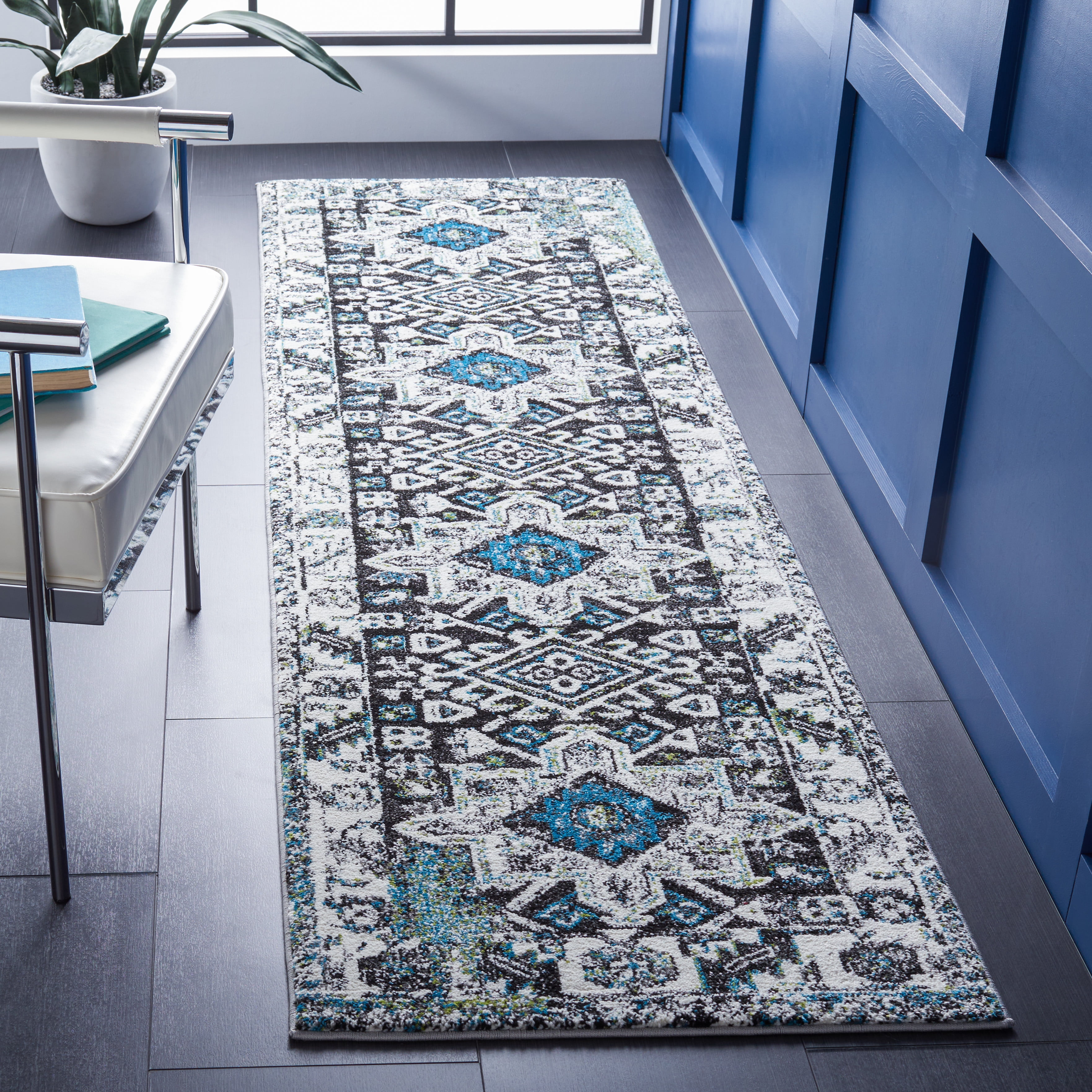 Safavieh Vintage Hamadan Dania Oriental Runner Rug, Dark Gray/Ivory, 2'3" x 6'