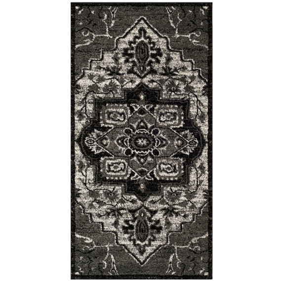 SAFAVIEH Vintage Hamadan Gladwin Floral Area Rug, Light Grey/Grey, 2'7" x 5'