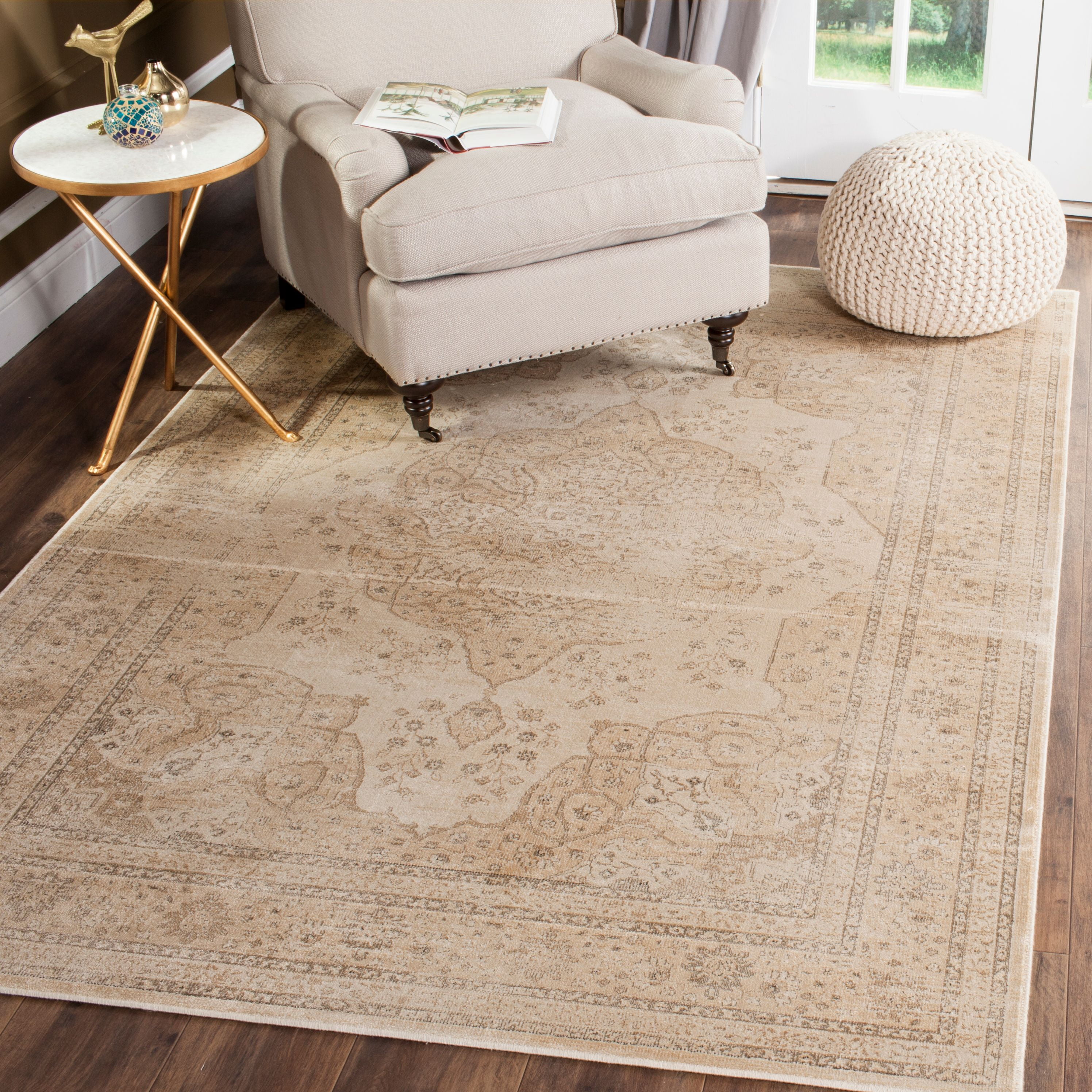 Elegant Cream Vintage Viscose 5'3" x 7'6" Area Rug