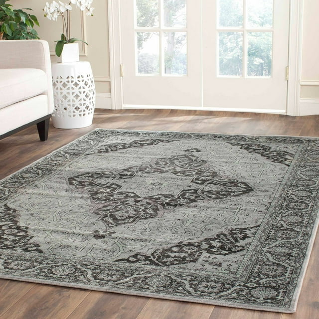 SAFAVIEH Vintage Milford Traditional Area Rug, Light Blue/Multi, 4' x 5'7"