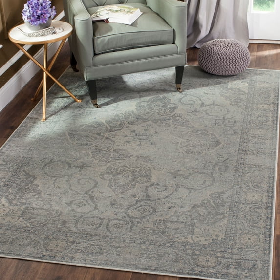 SAFAVIEH Vintage Milford Traditional Area Rug, Silver, 4' x 5'7"