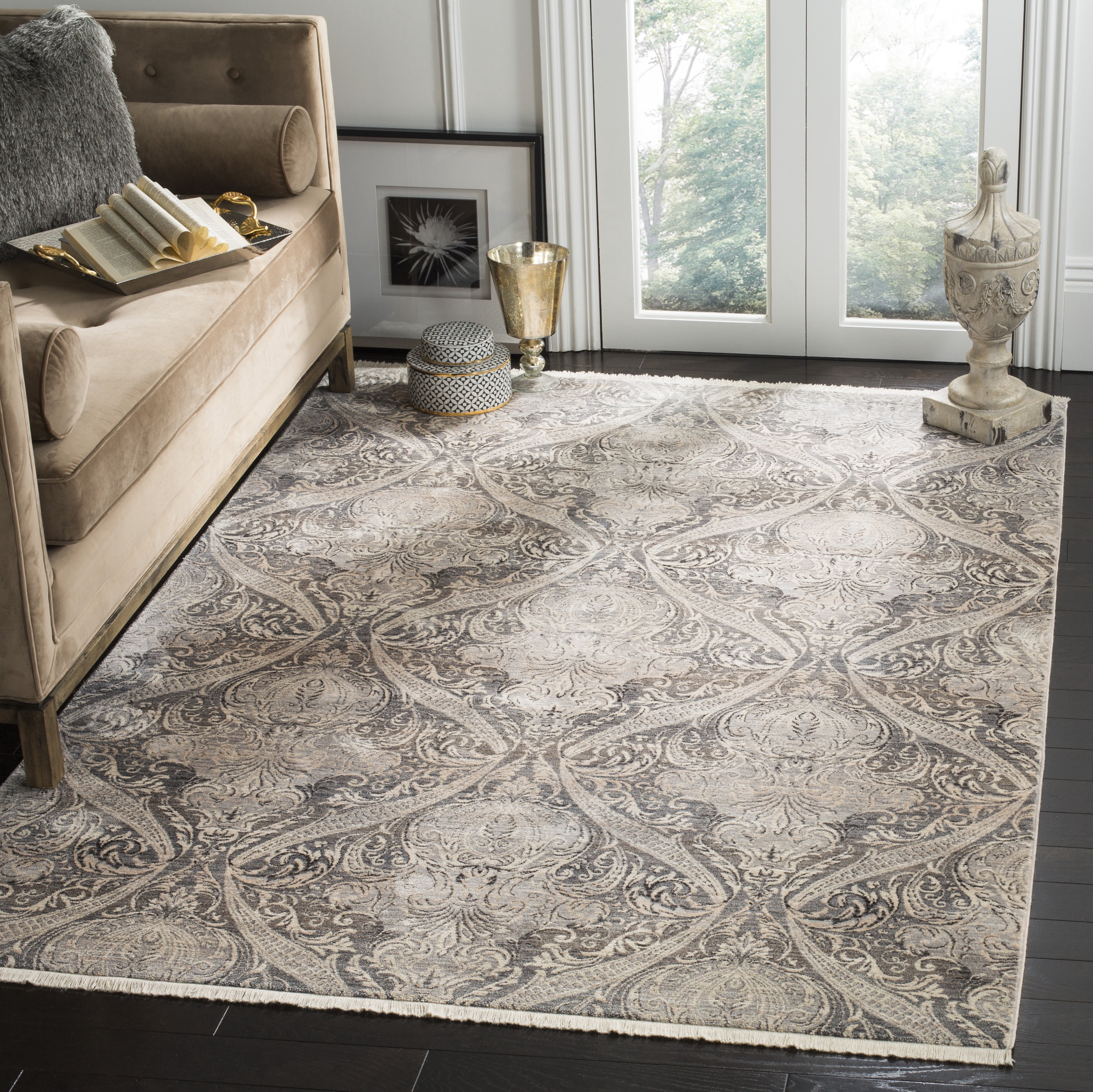 SAFAVIEH Vintage Persian Bear Geometric Polyester Area Rug, Grey/Charcoal, 5' x 7'6"