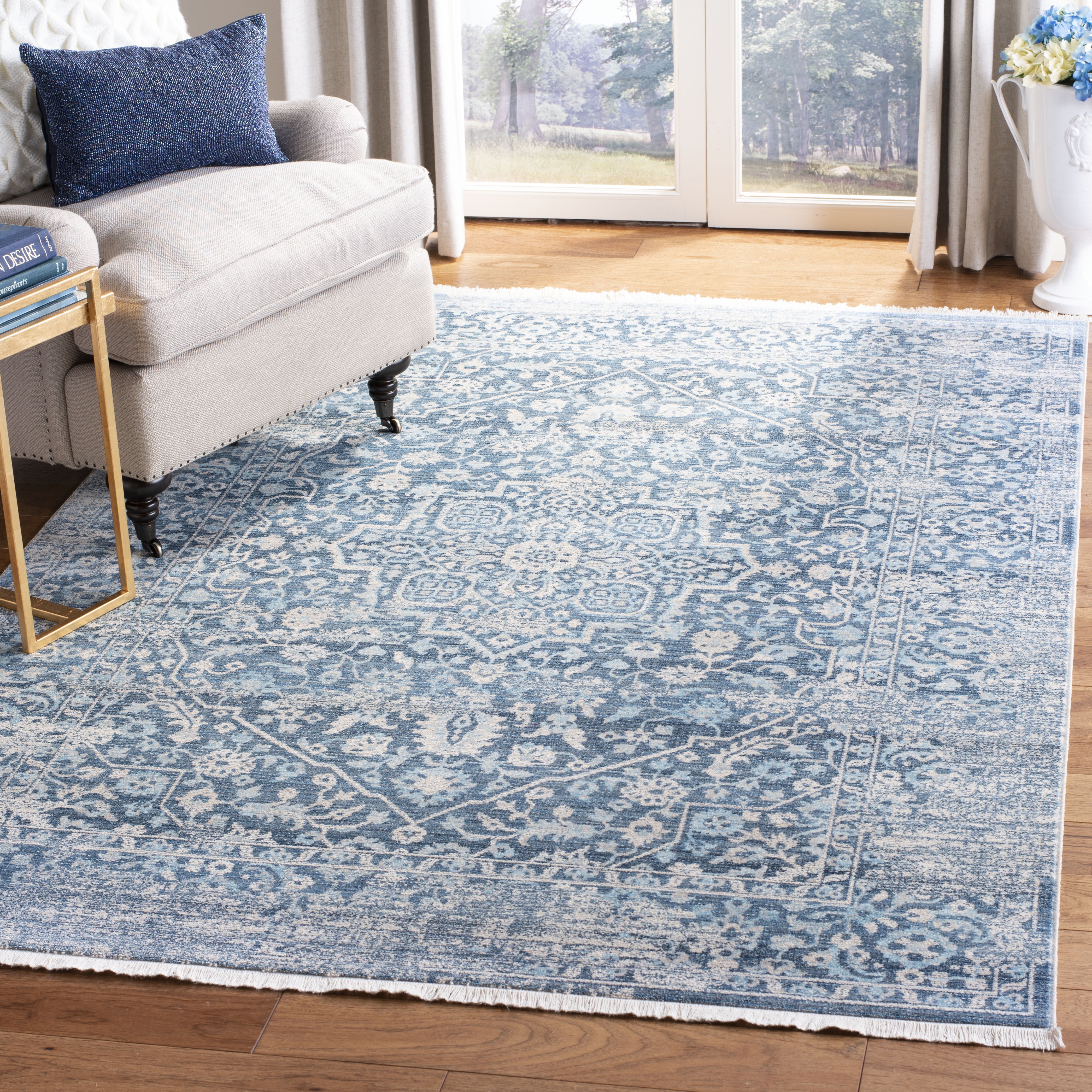 SAFAVIEH Vintage Persian Raphael Floral Bordered Polyester Area Rug, Blue/Ivory, 9'x11'7"