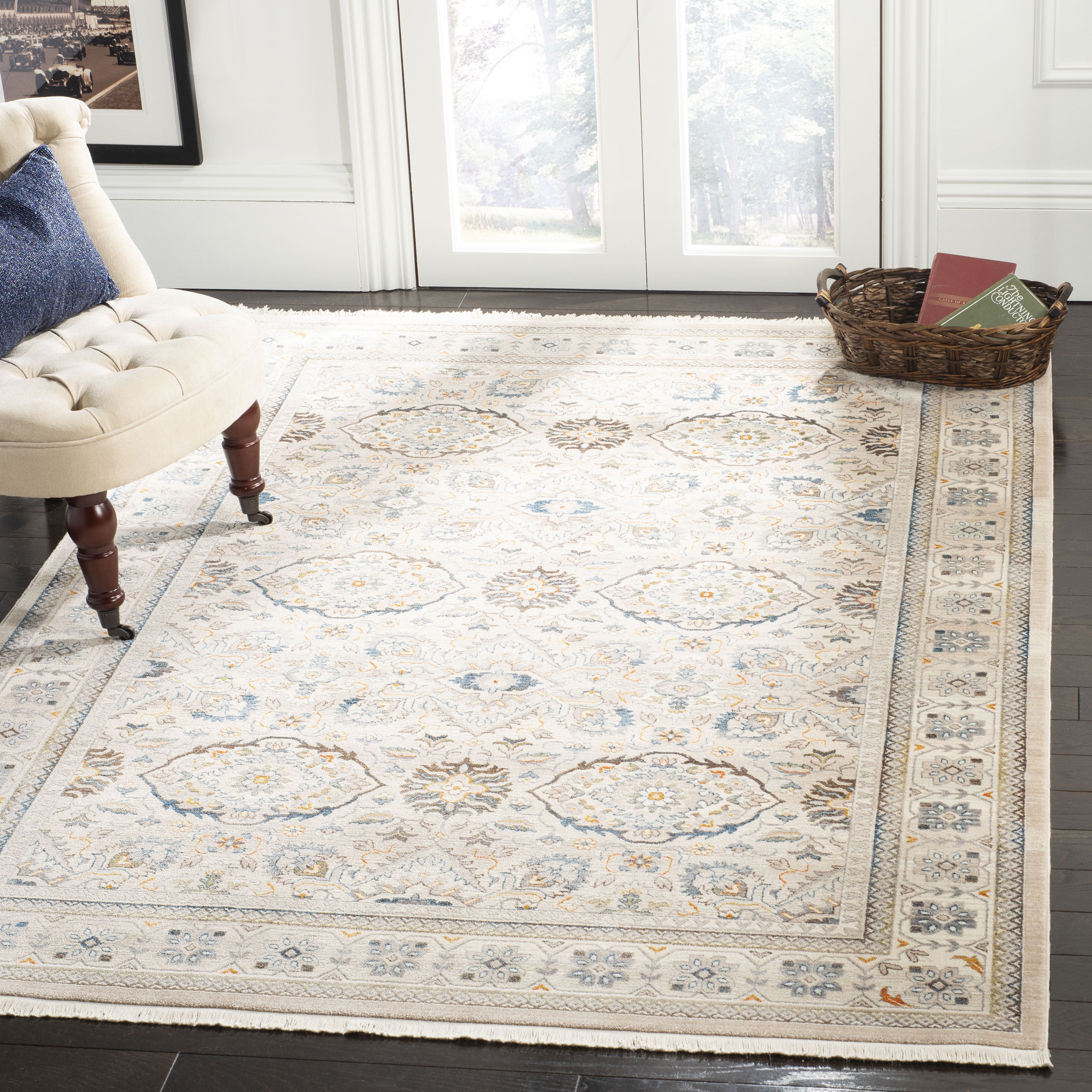 SAFAVIEH Vintage Persian VTP444A Ivory /Light Grey Rug
