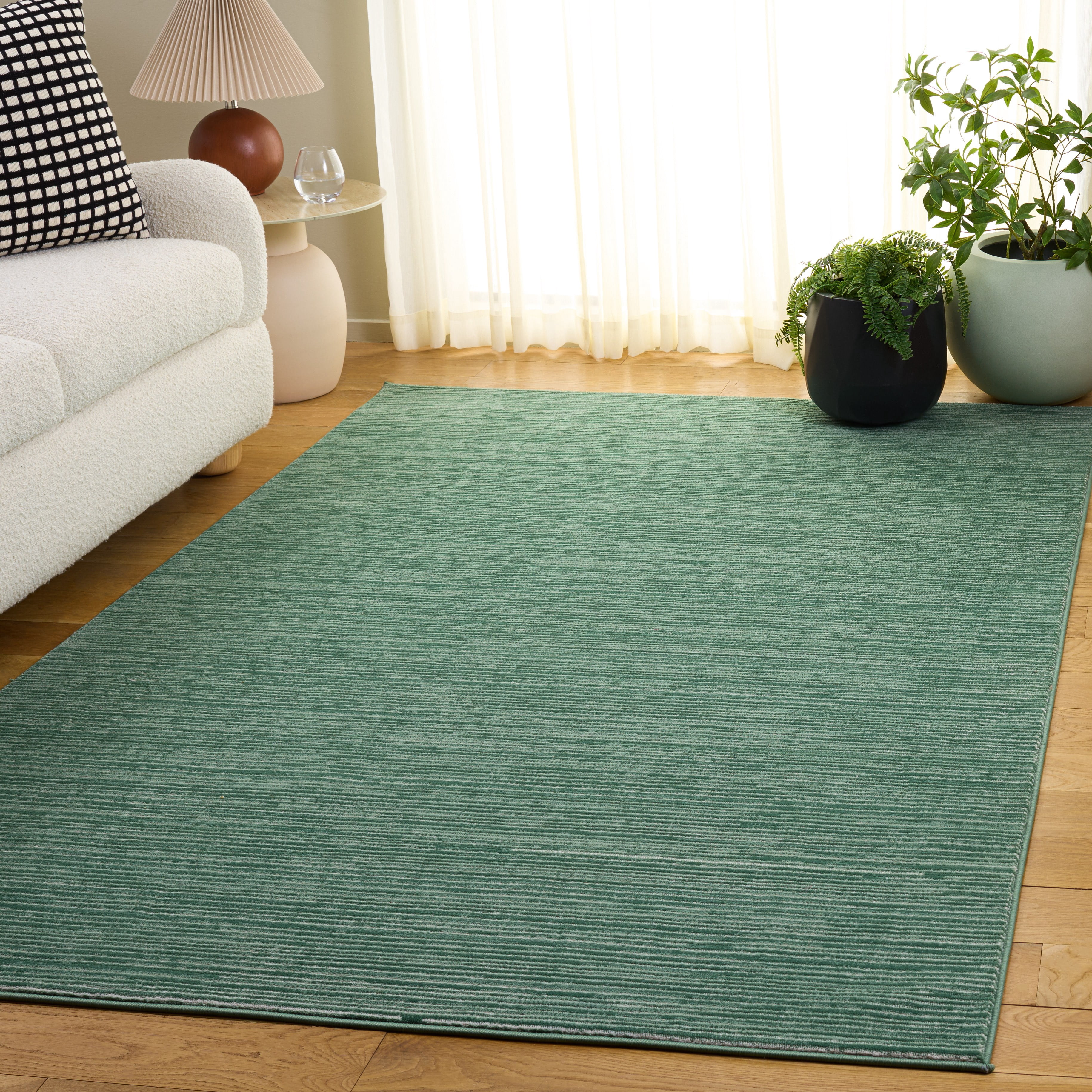 SAFAVIEH Vision Adrasteia Overdyed Solid Area Rug, 5'1" x 7'6", Light Green - Modern Design, Light Green, Non-Shedding & Easy Cleaning, Ideal for Living Room, Bedroom, Dining Space