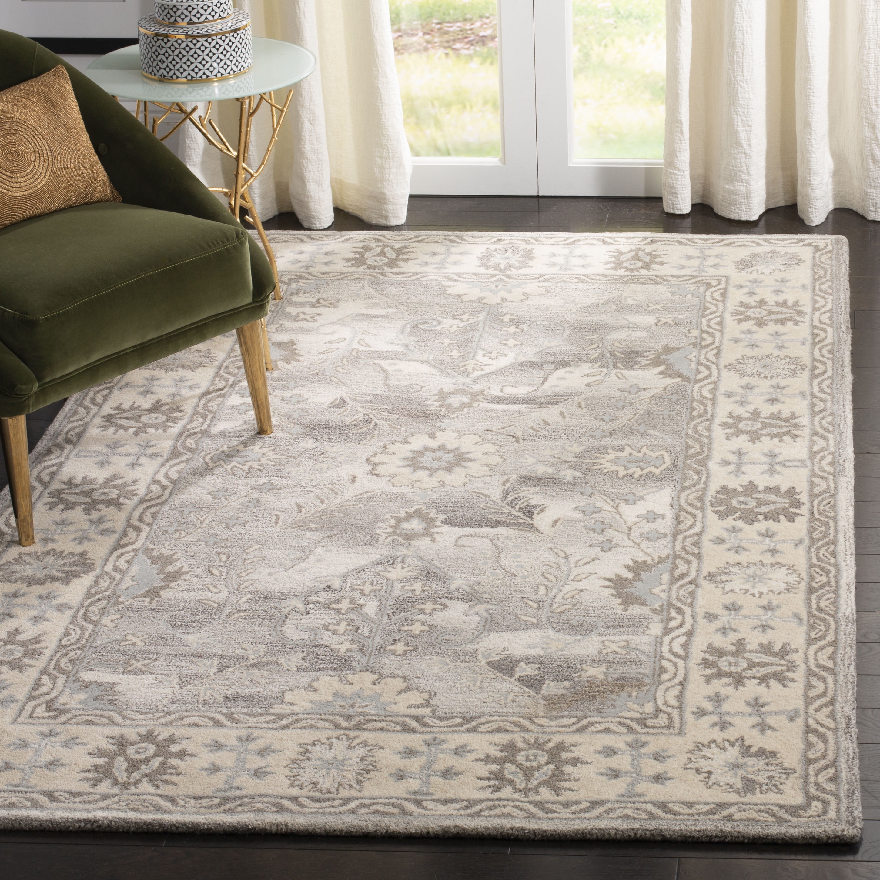Handmade Ivory Wool Tufted Rectangular Rug 8' x 10'