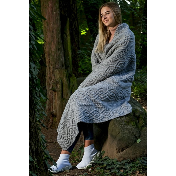 SAOL Luxurios 100% Merino Wool Cable Knitted Aran Bed Throw Blanket Couch Sofa Bedcover Irish Celtic Dara Knot 69 x 44 in from Ireland