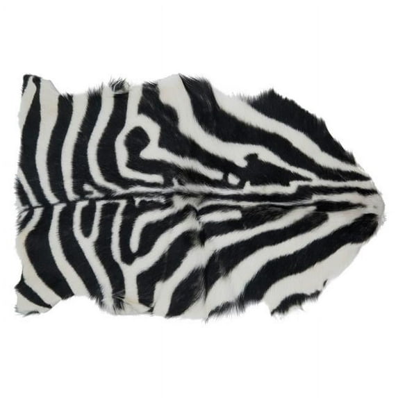 SARO 4657.BW2435 24 x 35 in. Black & White Zebra Goat Fur Area Rug