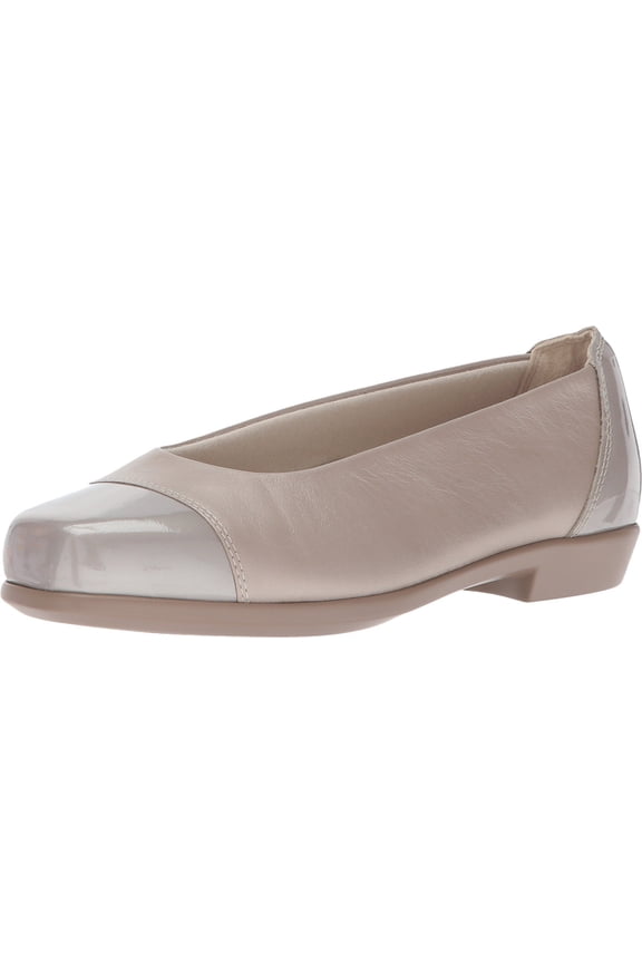 Women's Coco Ballet Flat Nude Pearl Leather 7 M