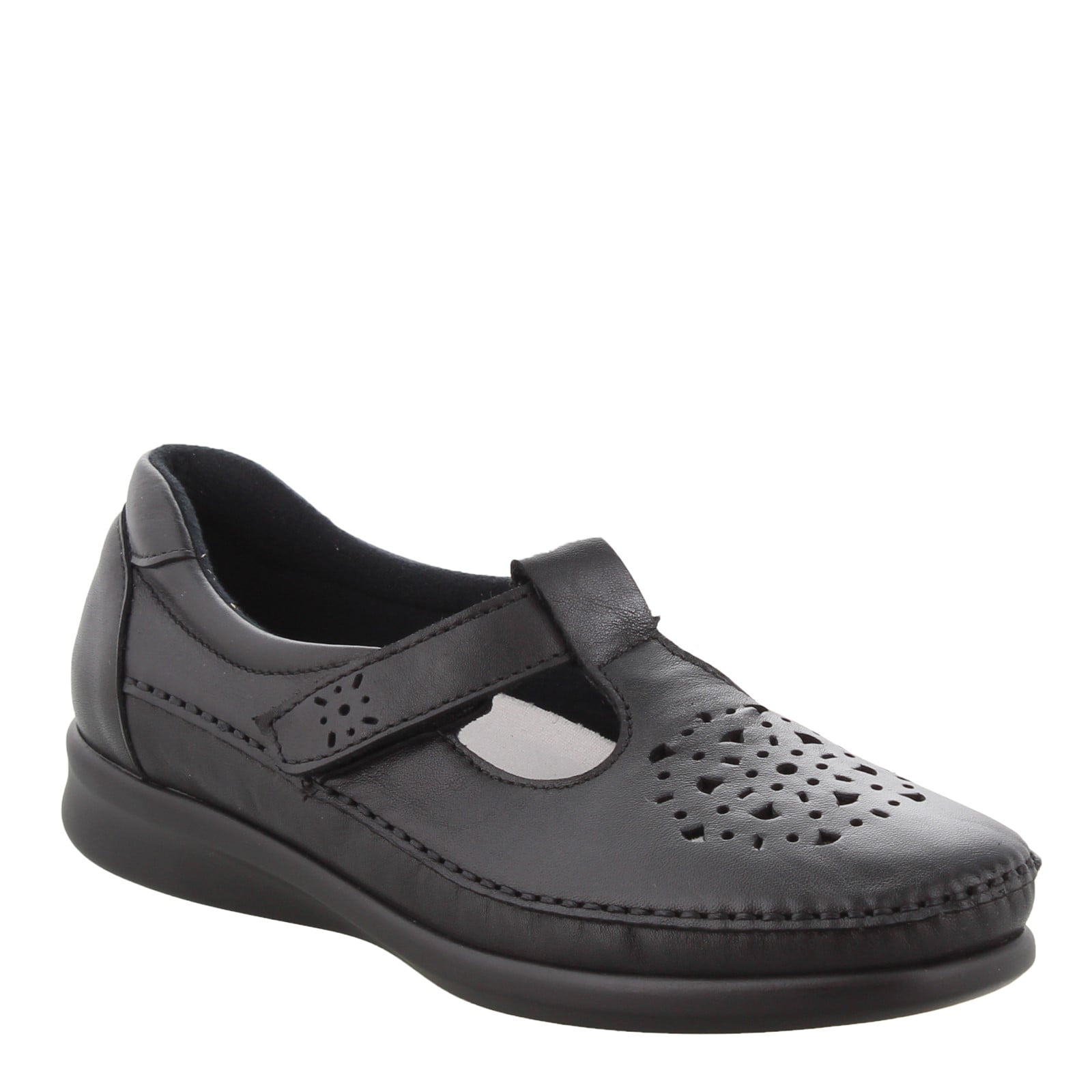 narrow women's loafers