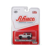 SCHUCO 1:64 EUROPEAN CLASSICS - LAND ROVER DEFENDER 90 (SILVER) - MIJO EXCLUSIVES 8600