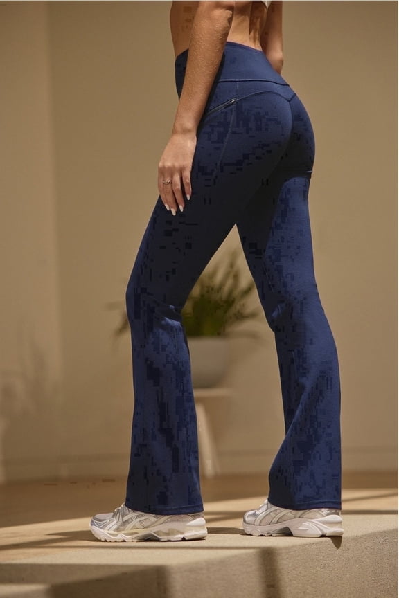 Women's StretchTech Kick-Flare Scrub Pant - 4-Way Stretch, Breathable, Hidden Pockets, Flare Leg, Comfortable Fit (Extended Sizes Available)