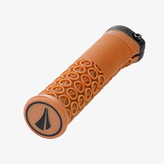 SDG Components Thrice 33 Grips, 136mm, Gum