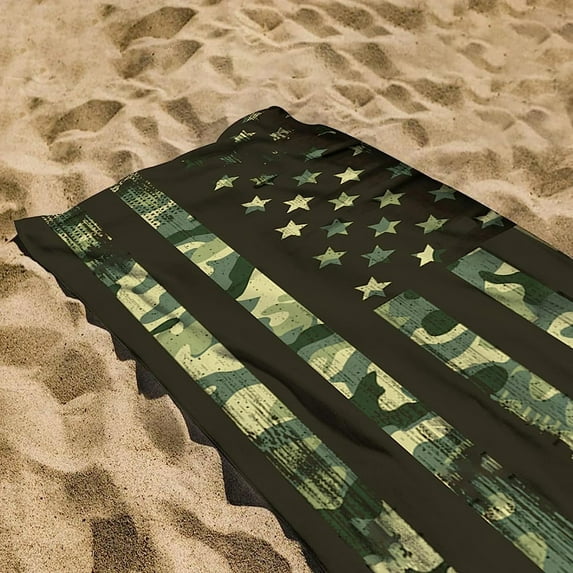 SDJMa Microfiber Beach Towel, 30"x60" Oversized Lightweight Thin Camouflage American Flag Beach Towels, Compact Sand Free Super Absorbent Swim Pool Blanket for Adults Kids Outdoor Traveling