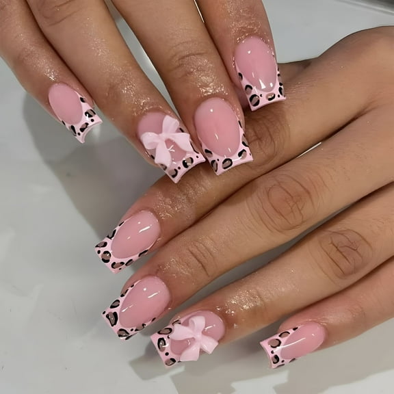 SELVORIA Pink French Tips Press on Nails Leopard Short Square Fake Nails with Bow Charms Design Cheetah Glue on Nails Glossy Nails Reusable Summer False Nails for Women Manicure 24pcs Leopard