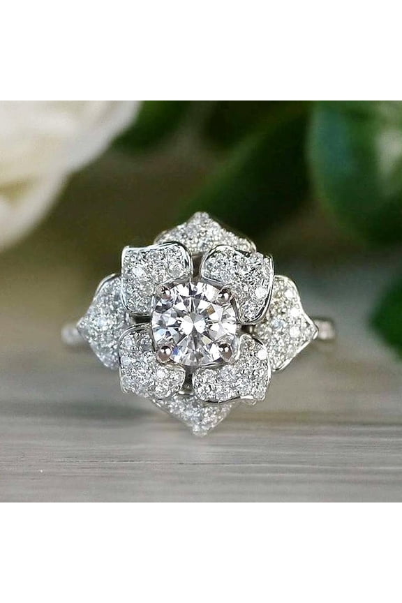 Modern Promise Ring Proposal For Her Ladies Sparkling High Quality Cubic Zirconia CZ Ring Thoughtful Surprise With Gift Packaging