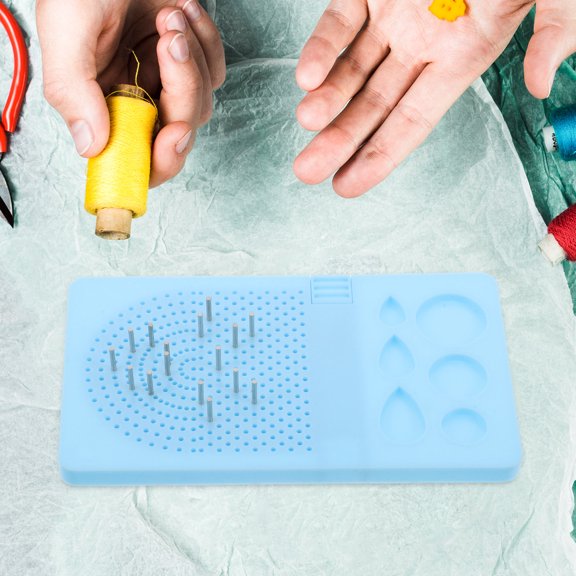 SEWACC 1Set Plastic Paper Quilling Board Sky Blue with Stable Needles for Efficient Paper Crafting