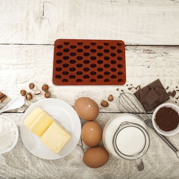 SEWACC 2Pcs Creative Silicone Coffee Bean Molds for Baking Home Use Nonstick Light Brown