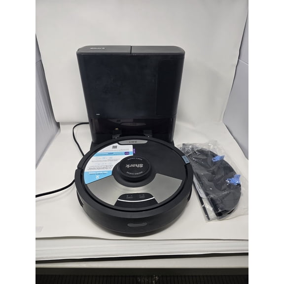 SHARK MATRIX PLUS 2-IN-1 SELF-EMPTY ROBOT VACUUM AND MOP - BLACK/SILVER