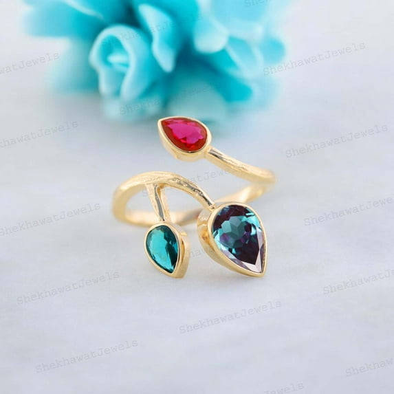 SHEKHAWATJEWELS 7x5 mm / 0.5 Ct Pear Alexandrite Bridal Ring Yellow Gold Vermeil Gold Silver Ring For Women Emerald Ruby Leaf Adjustable Ring Art Deco Anniversary gift for Her