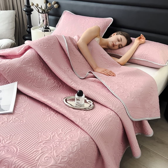 SHENGXINY Cooling Blanket, Grade A Knitted Summer Cool Quilt, Arabesque Pattern Design, Soft Lightweight Comforter for Home Use and Gifting Pink 59x79in