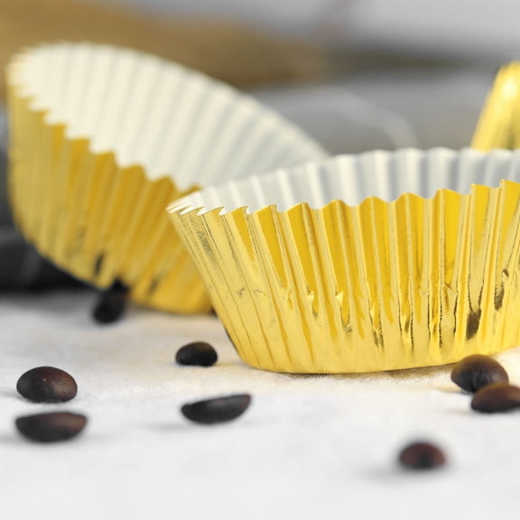 SHOWERORO 200Pcs Mini Cupcake Wrappers Paper Cup Square Golden Black 7.5x7.5x3Cm For Baking Serving Food