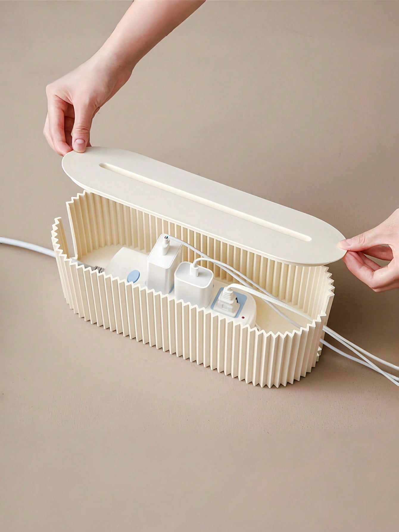 SHZHSDWEIJ Concealed Floor Socket Power Box with Cable Management