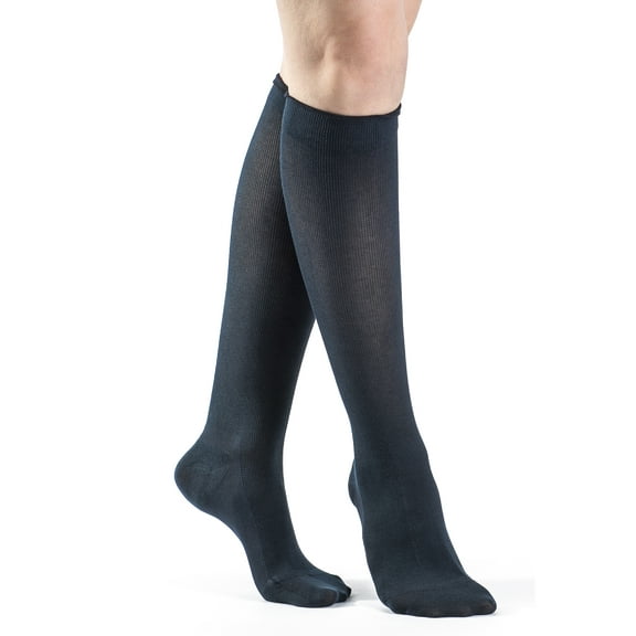SIGVARIS Womens Style Sea Island Cotton 220 Closed Toe Calf-High Socks 20-30mmHg