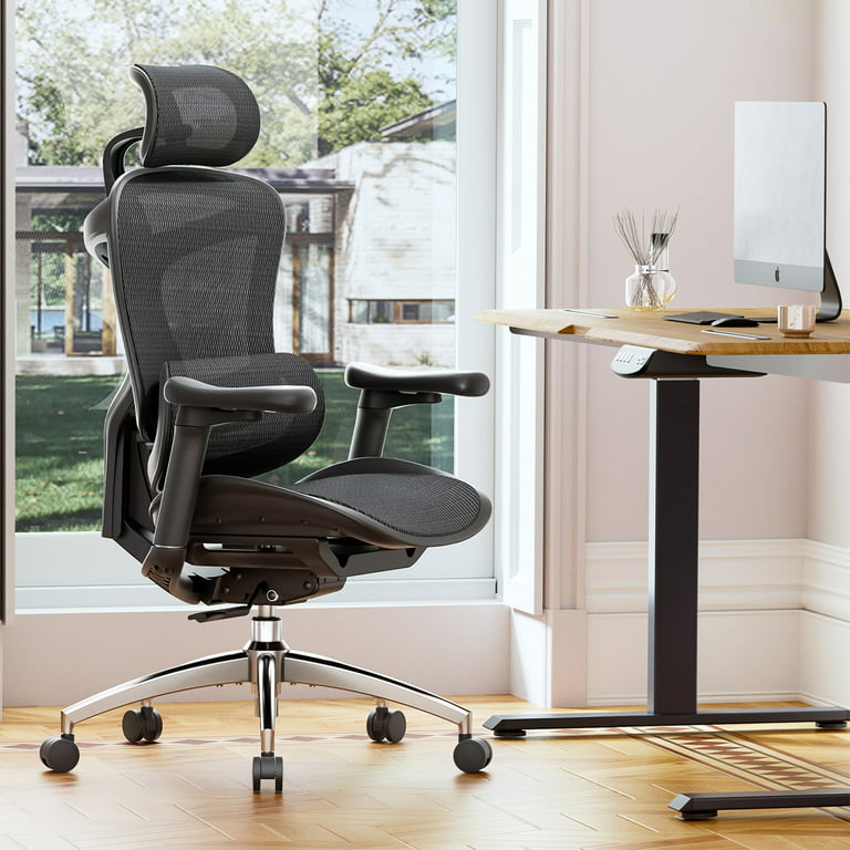 4 of the Best Ergonomic Office Chairs, According to Experts