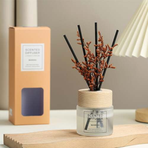 Berries Scented Reed Diffuser Set (200ml) with 4 Reed Sticks, Home Fragrance Scented Diffuser for Bathroom Shelf Office Decor & Gifts