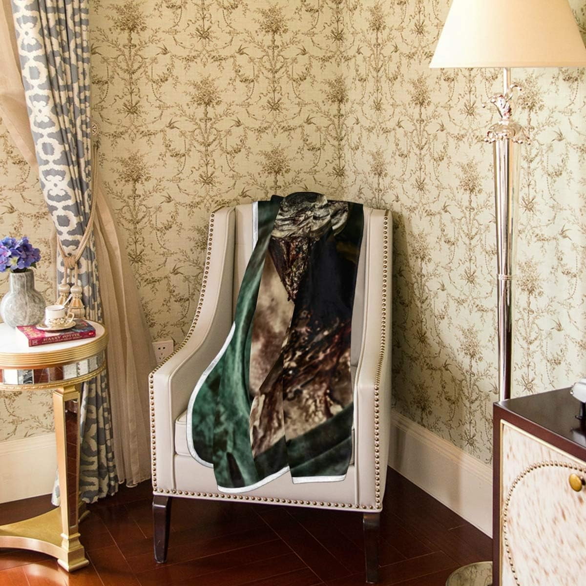 SKYSONIC Velvet Plush Throw Thermal Blanket 4x5FT Scary Zombie for