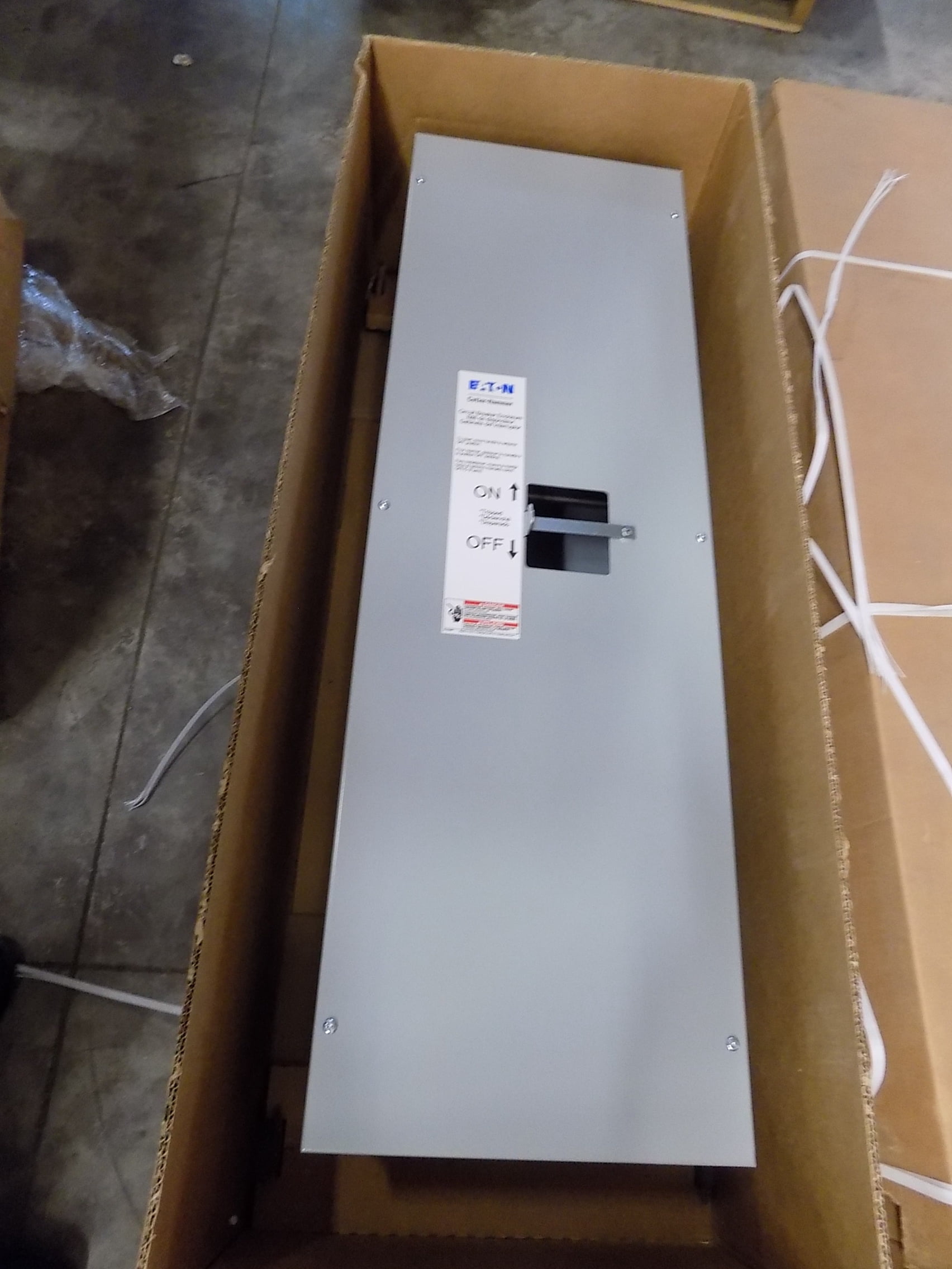 EATON 600A AMP 600V NEMA 1 CIRCUIT BREAKER ENCLOSURE - SLDN600 - NNB ...