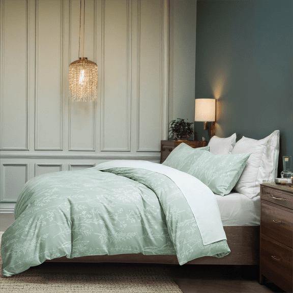 SLEEPBELLA Queen Comforter Set, Soft Microfiber All Season Comforter, Green Printed with White Botanical Pattern, Down Alternative Machine Washable