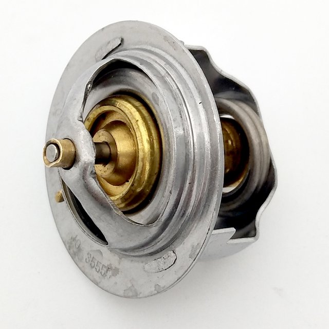 SMD313946 Thermostat For Great wall HOVER HAVAL H3 H5 Wingle 3 Wingle 5