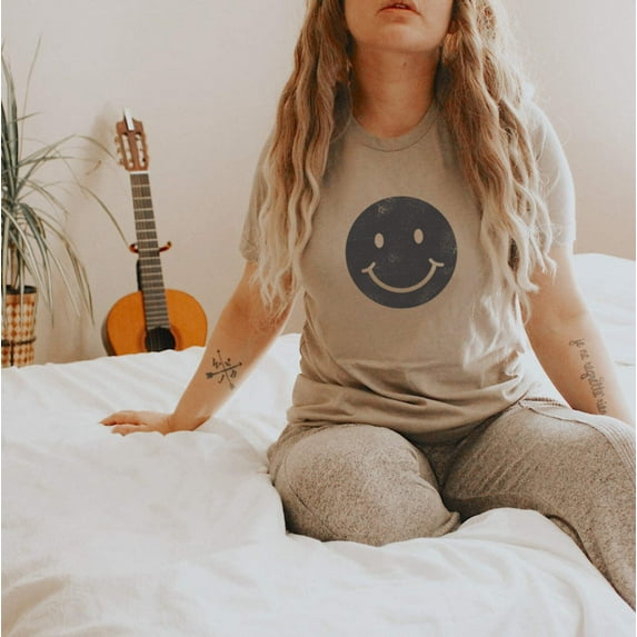 SMILEY FACE Short sleeve Tees
