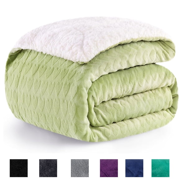 SMIXLN Sherpa Blanket, Reversible Fleece & Sherpa Throw Blanket, Soft Plush Warm Blanket for Couch, Bed & Fall Winter, Green Heart, 40" x 50"