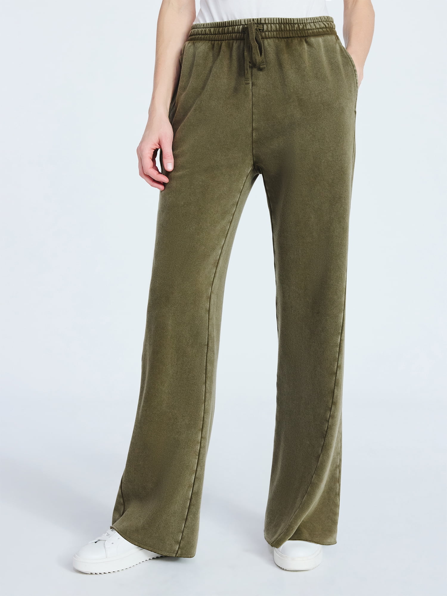 Scoop Women’s and Women's Plus Mineral Washed Fleece Flare Leg Sweatpants, Sizes XS-4X