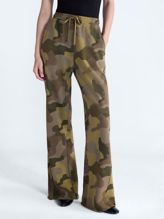 Women’s and Women's Plus Fleece Flare Leg Sweatpants, Regular and Short Lengths, Sizes XS-4X