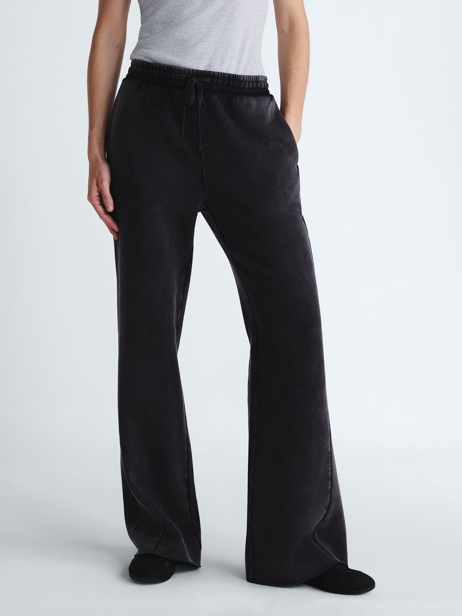 Scoop Women's and Women's Plus Mineral Wash Fleece Flare Leg Sweatpant, Sizes XS-4X