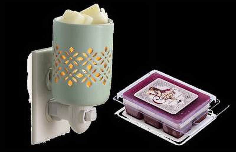 SOFT MINT Pluggable Fragrance Warmer Gift Set with Courtneys Wax Melt