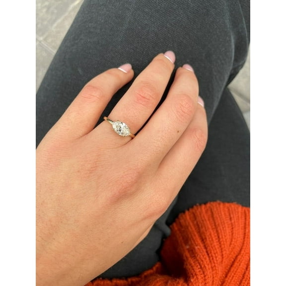 SOLITAIRE JEWELS 1.5Ct Marquise Moissanite Engagement Ring, 10K Yellow Gold East-West Setting Solitaire Ring