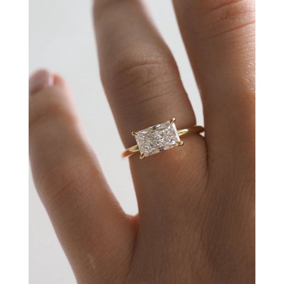 SOLITAIRE JEWELS 2.00CT Radiant Moissanite Diamond Solitaire Engagement Ring 10K Yellow Gold