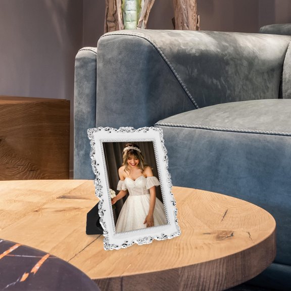SOPOTUTU Resin Photo Frame Holder for Bedroom Decor, Unique Picture Display Stand for Friends, 1 Piece