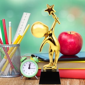 SOPOTUTU Golden Winner Trophy Award Resin 1-Pack - Decorative Sports and Achievement Award Trophy