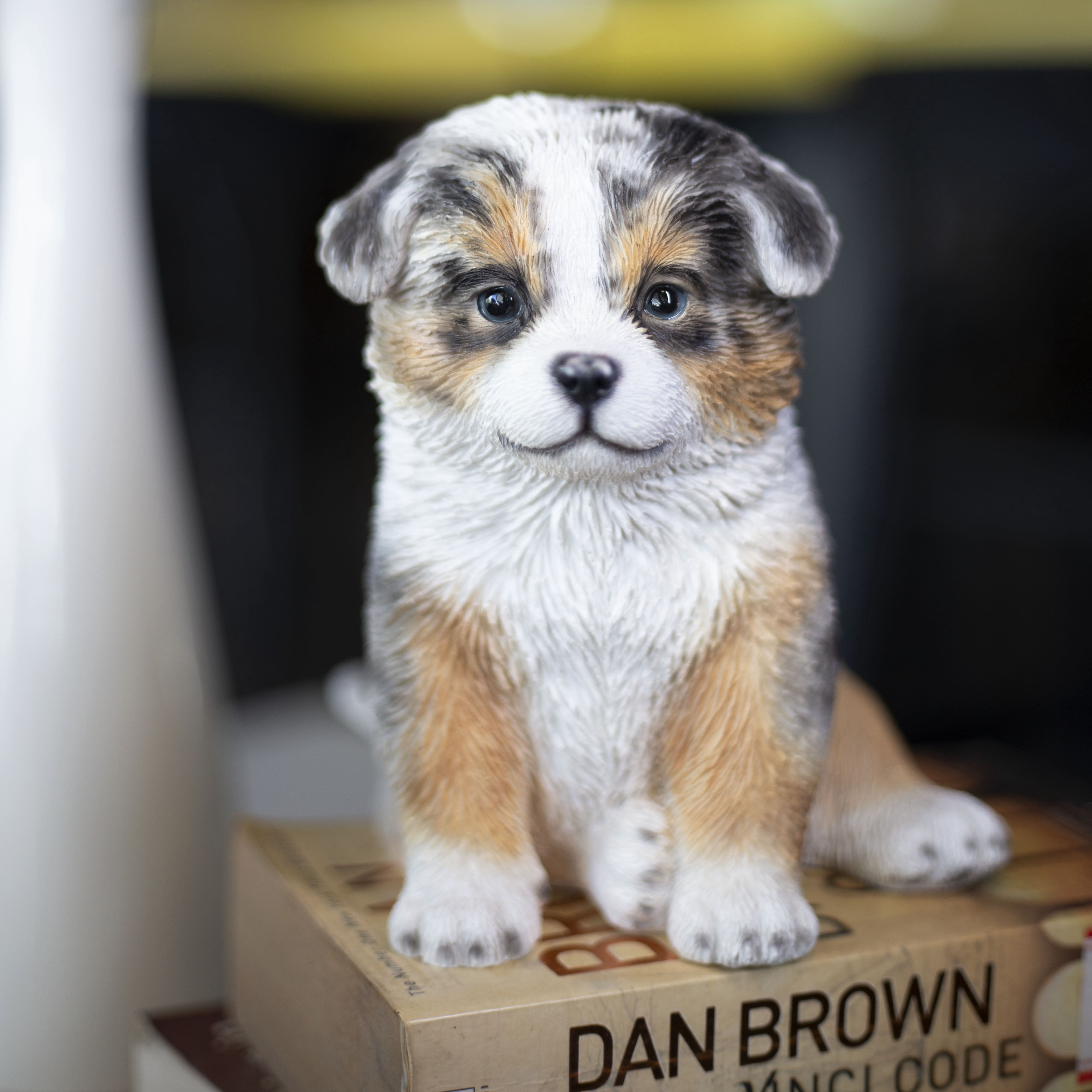 SOREAL Australian Shepherd Puppy Figurine – Decorative Dog Statue for Shelves, Desks, Mantels, Tabletop, Garden Décor – Charming Gift for Dog Lovers, Collectors, Birthdays, Holidays