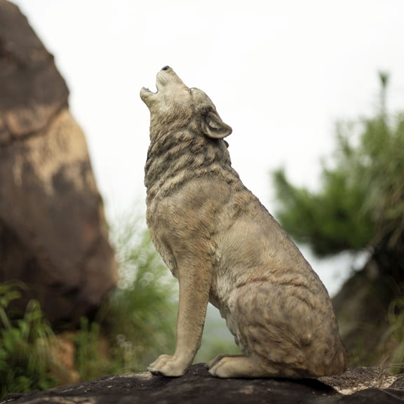SOREAL Hawling Wolf Decorative Figurine for Home & Garden Dcor, Handcrafted Resin Statue, Realistic Design, Collectible Animal Accent, Weather-Resistant Indoor/Outdoor Decor