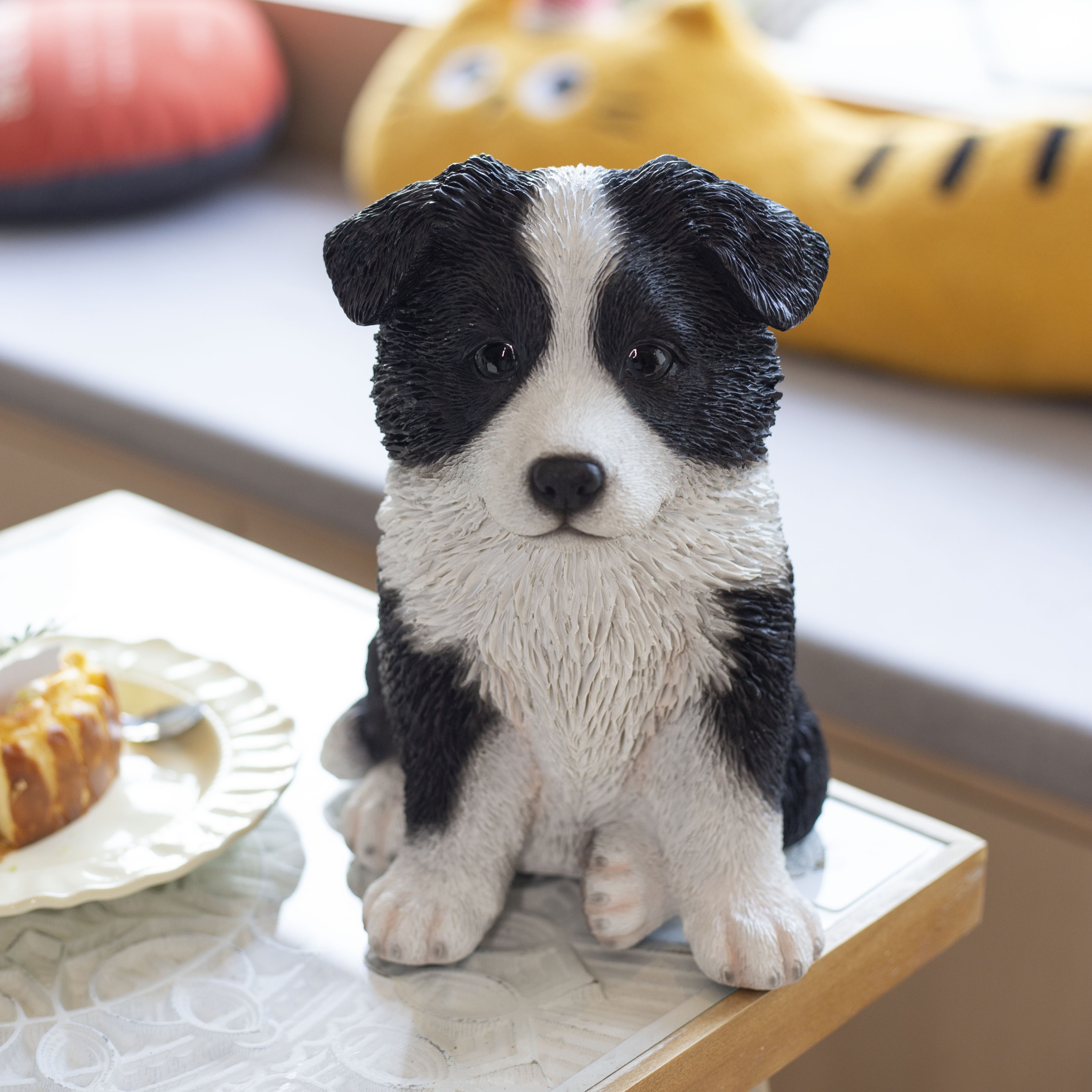 SOREAL White & Black baby Sheepdog | Handpainted Decorative Puppy Statue for Home & Garden Decor | Premium Polyresin Dog Statue | Gift for Dog Lovers | Weather-Resistant Indoor/Outdoor Decor