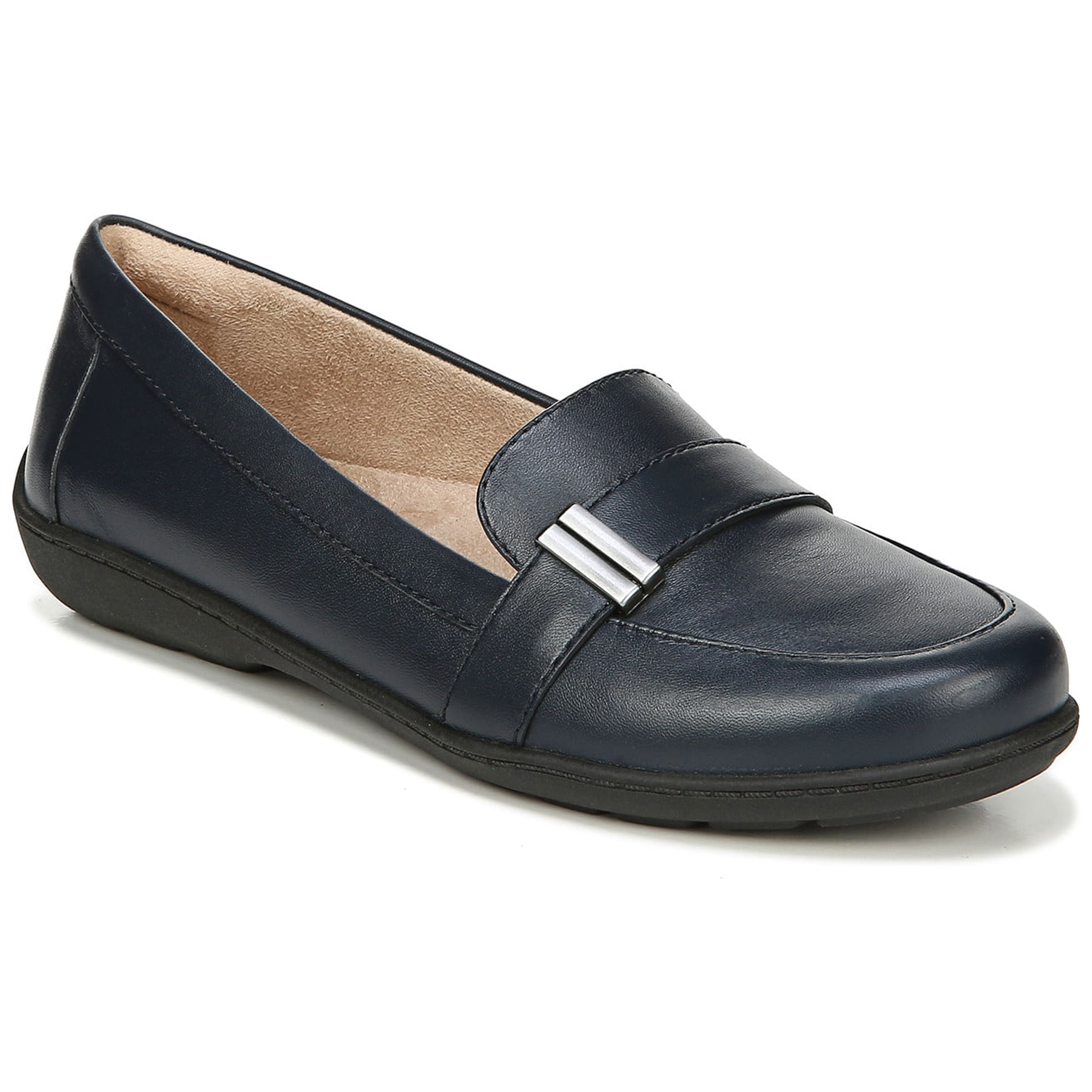 Naturalizer black loafers discount